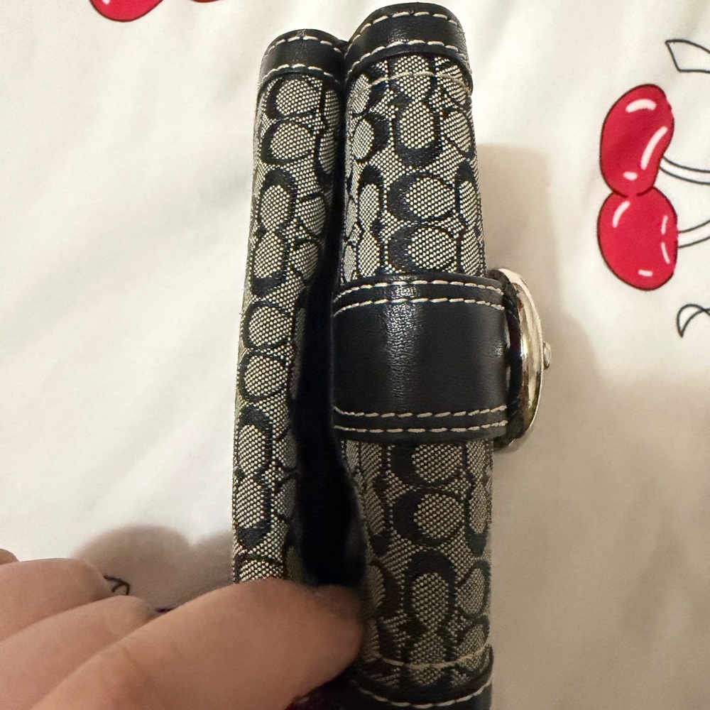 🖤Rare Vintage Coach Black Gray Signature Canvas Soho Wallet with Buckle Accent - Picture 7 of 14